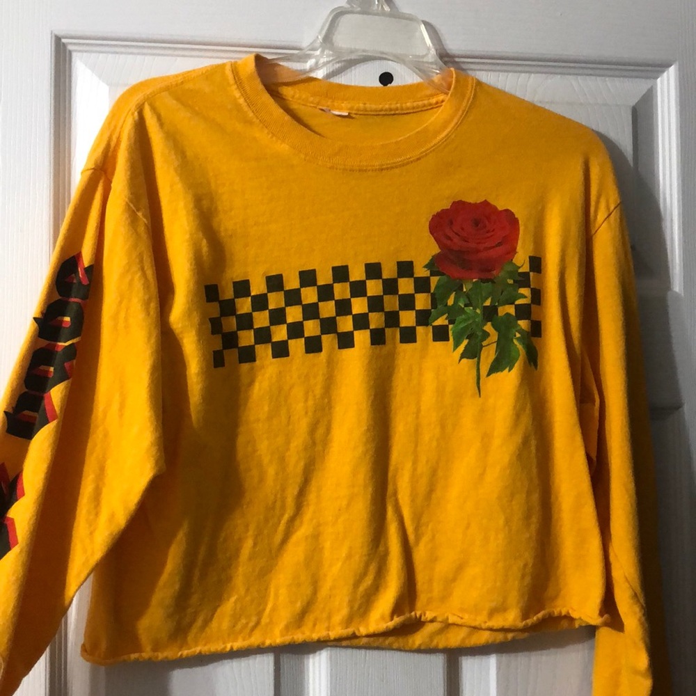 Cropped long sleeve tee